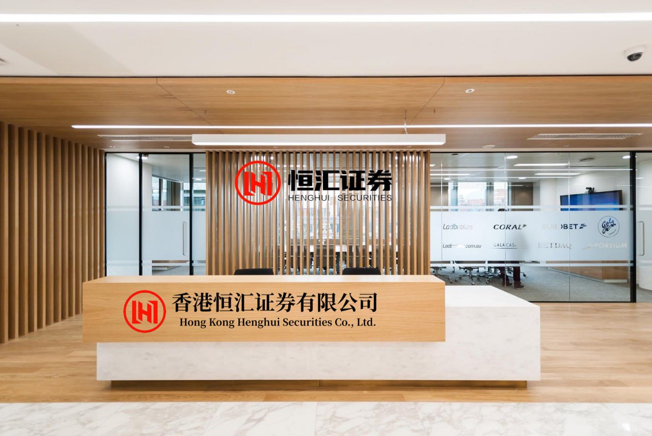 股查查配资 迅速水滴H9ZDZ：别看K线，别信指标，那些东西都能画出来，跟P图似的。就问你一句，钱，能P吗？成交量，就是真金白银砸出来的脚印。主力走到哪儿，脚印就跟到哪儿。股价是啥？是主力想让你看到的故事，...